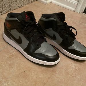 Nike Air Jordan Retro 1